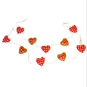 "NWT" Two Valentine's Burlap Checkered Buffalo Heart's Garlands